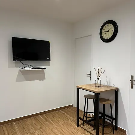 T2 Proche Gare Sncf A 15 Min De Lyon Apartment *