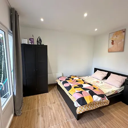 Apartment T2 Proche Gare Sncf A 15 Min De Lyon Serezin-du-Rhone